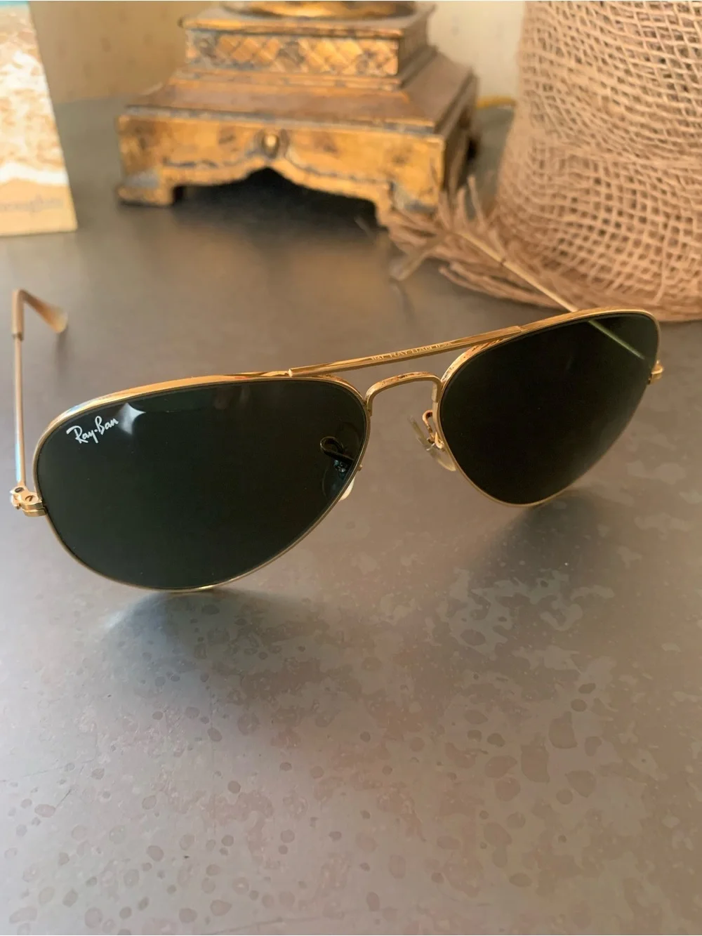 Men’s RAY-BAN Vintage Bausch and Lomb aviator sunglasses. NO SCRATCHES nose pads